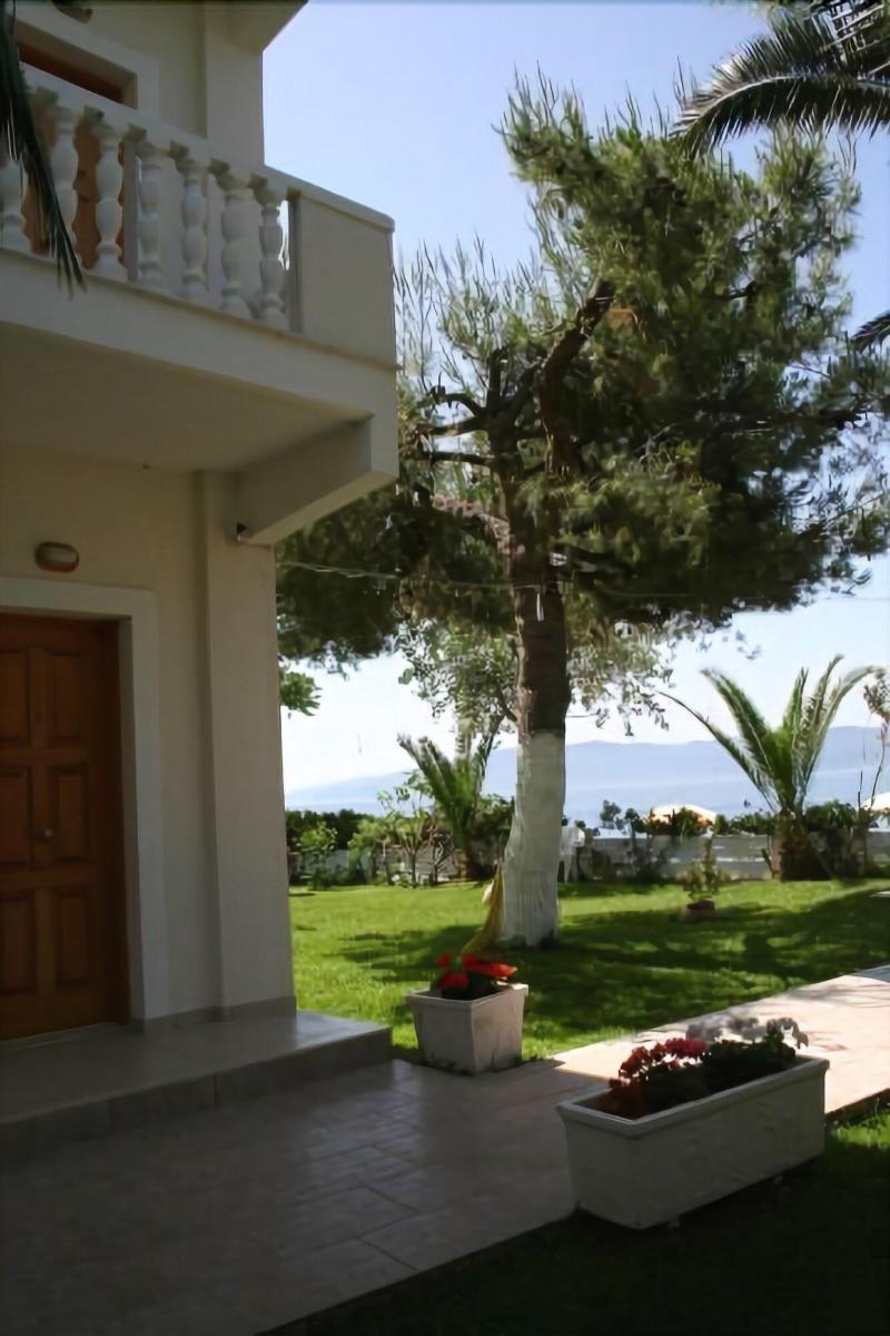 Posidonia Pension Amarynthos Exterior foto